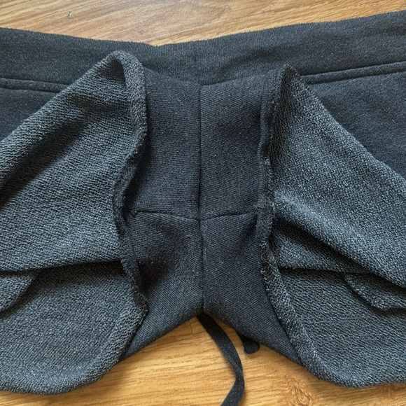 Fabletics Booty Shorts - size M/L - Picture 8 of 10